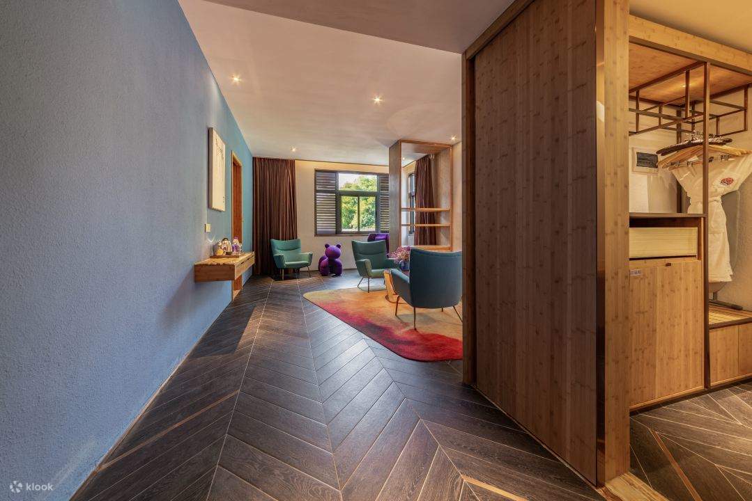 [Inside Gankeng Ancient Town/Directly reach Futian Port Line 10] Shenzhen OCT Gankeng Ancient Town - Nanxianglou Art Hotel Accommodation Package